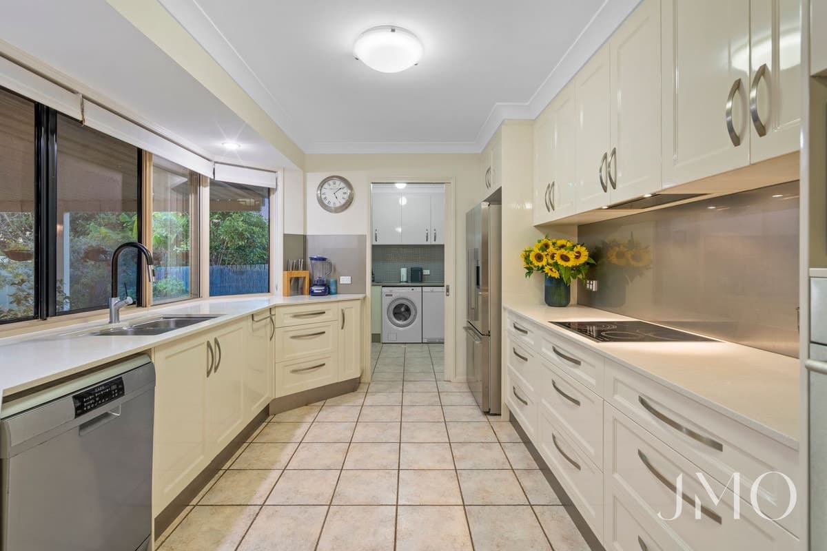30 Conebush Circuit, ORMEAU, Ormeau - Thumbnail 3