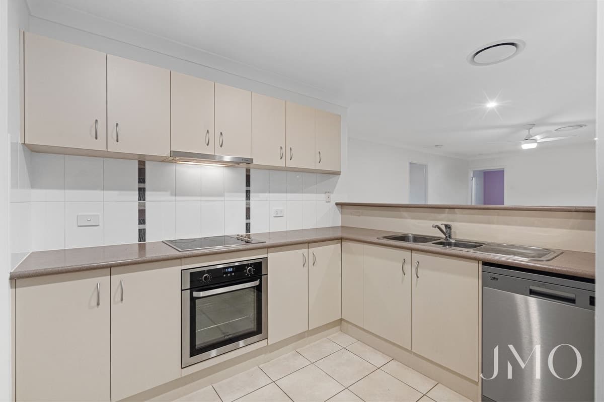 4 Success Crescent, Ormeau, Ormeau - Thumbnail 2