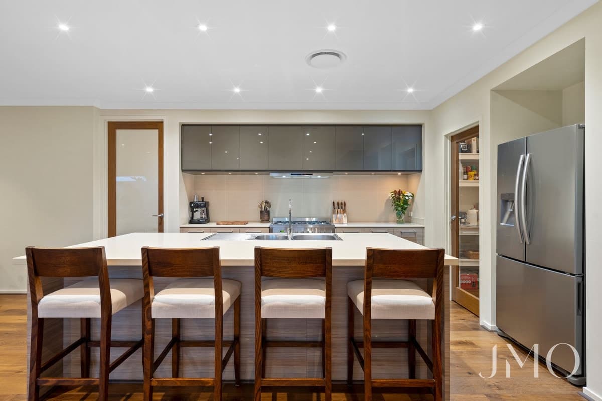 8 Elvire Street, Ormeau Hills, Ormeau Hills - Thumbnail 2