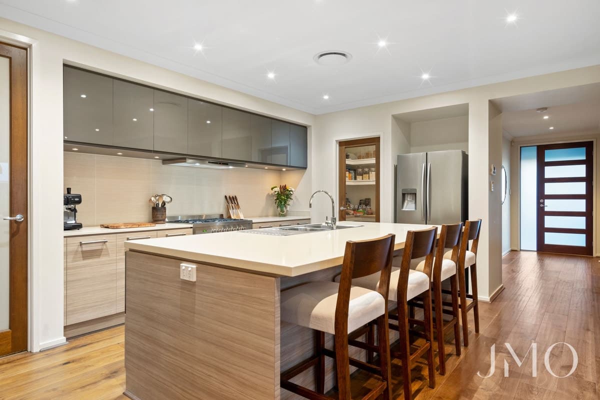 8 Elvire Street, Ormeau Hills, Ormeau Hills - Thumbnail 3