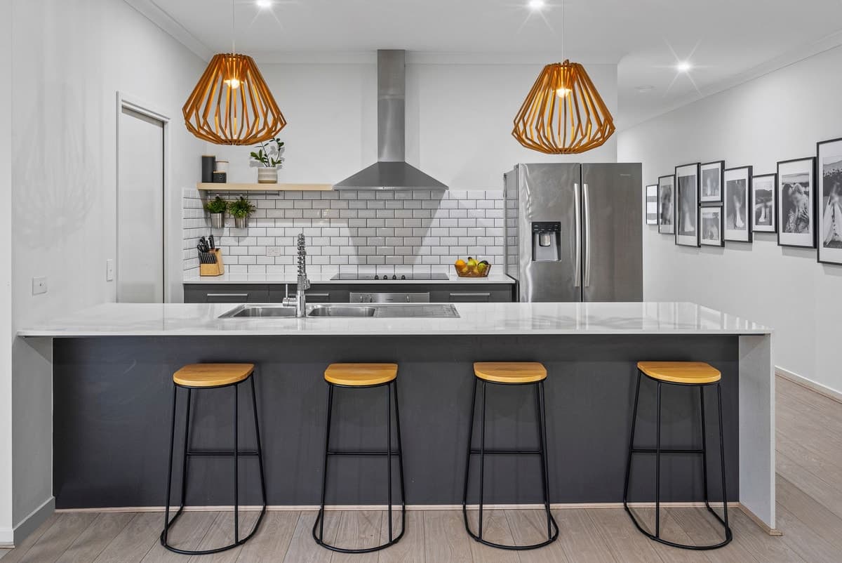 9 Summerhill Crescent, Ormeau Hills, Ormeau Hills - Thumbnail 2