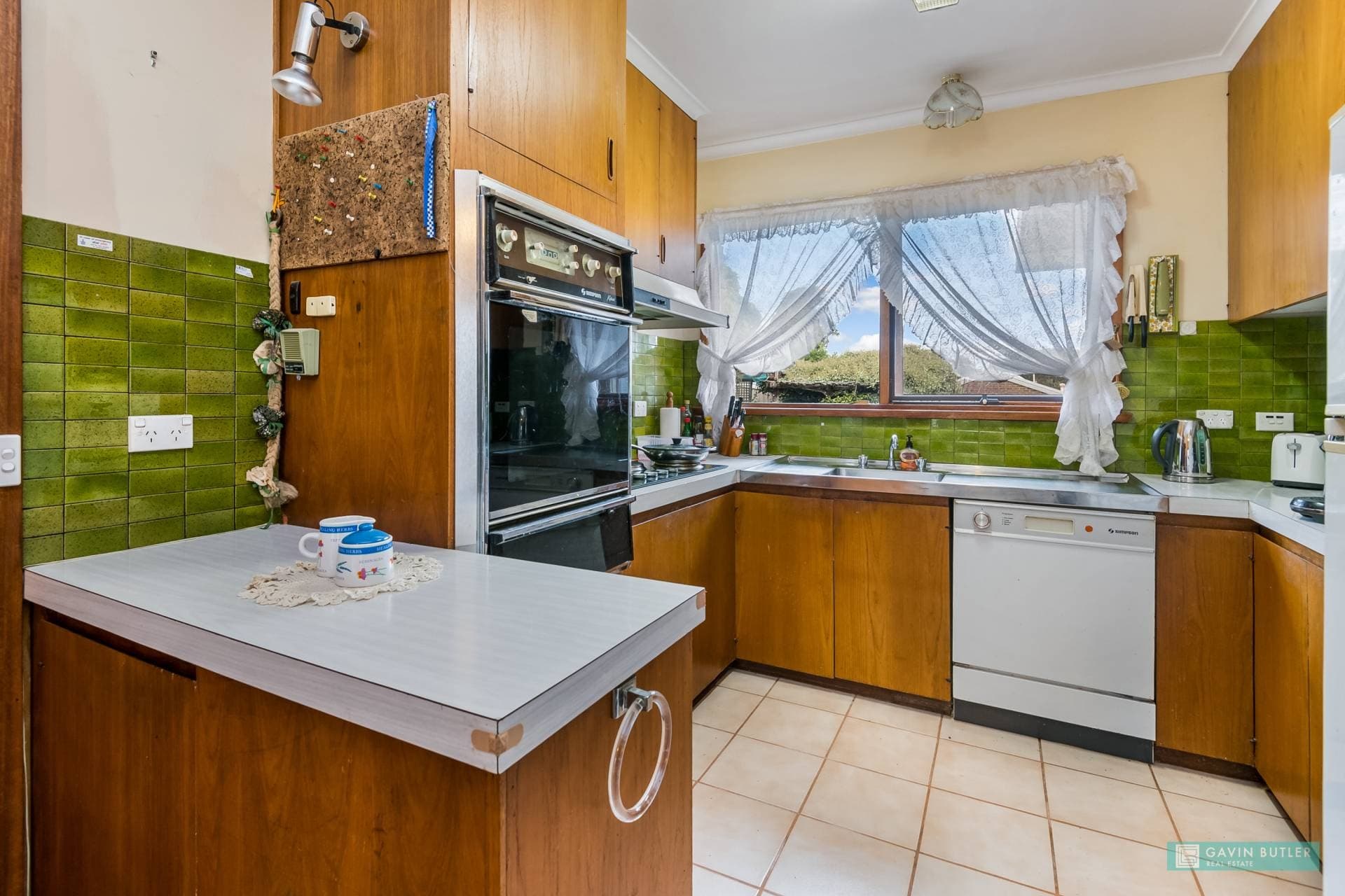 14 Francliff Ave, Spring Gully, VIC, Spring Gully - Thumbnail 6