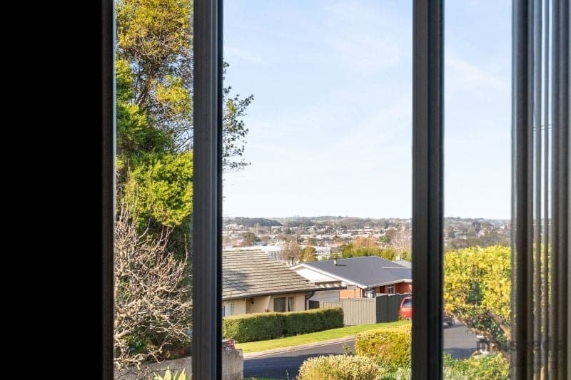 16 Bond Street Mount Gambier SA, Mount Gambier - Image 1