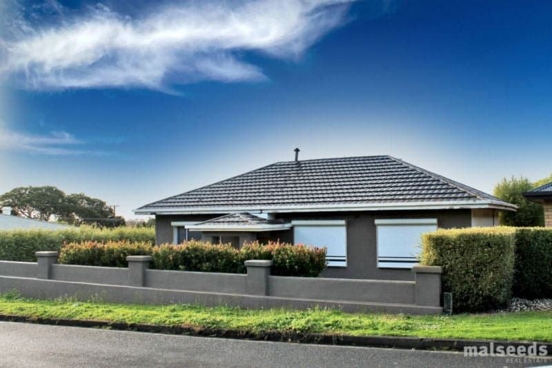 1 Chester Place Mount Gambier SA, Mount Gambier - Image 1