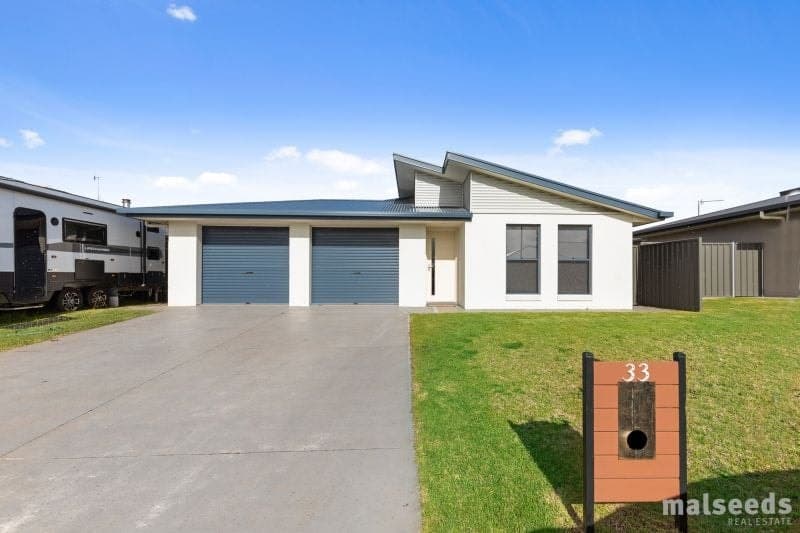 33 Lakes Park Drive Ob Flat SA, Ob Flat - Image 1