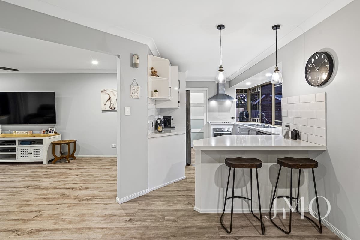 6 Merlin Place, Ormeau, Ormeau - Thumbnail 2