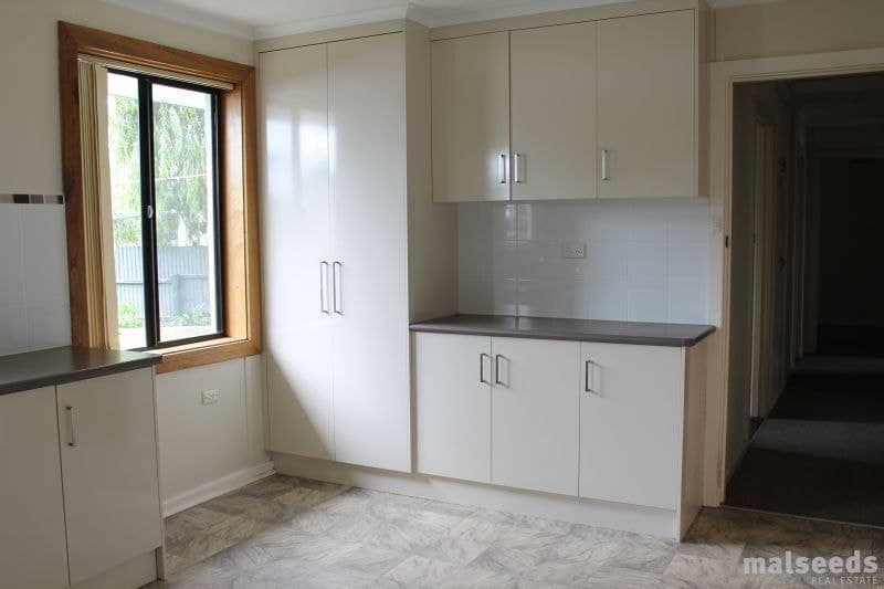 13 Walker Street Millicent SA, Millicent - Thumbnail 4