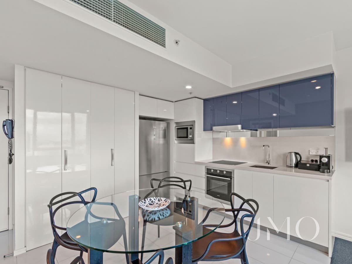 10806/3113 Surfers Paradise Boulevard, Surfers Paradise, Surfers Paradise - Thumbnail 3