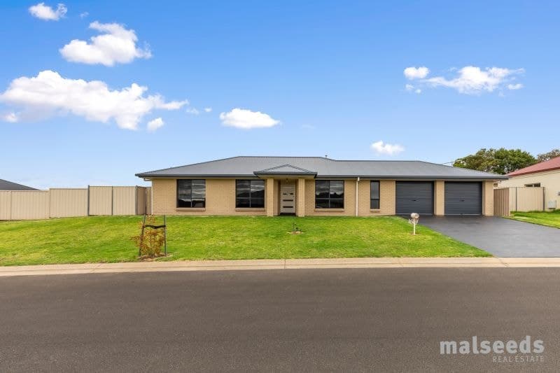 12 Dolomite Drive Mount Gambier SA, Mount Gambier - Image 1