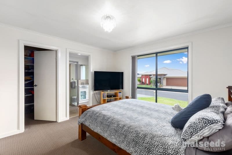 12 Dolomite Drive Mount Gambier SA, Mount Gambier - Thumbnail 7
