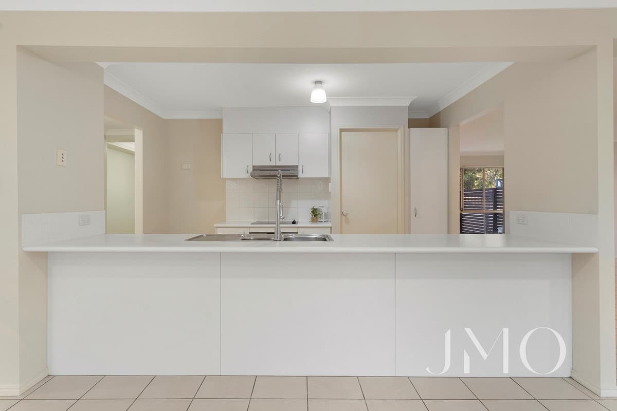18 Shannonbrook Avenue, Ormeau, Ormeau - Thumbnail 2