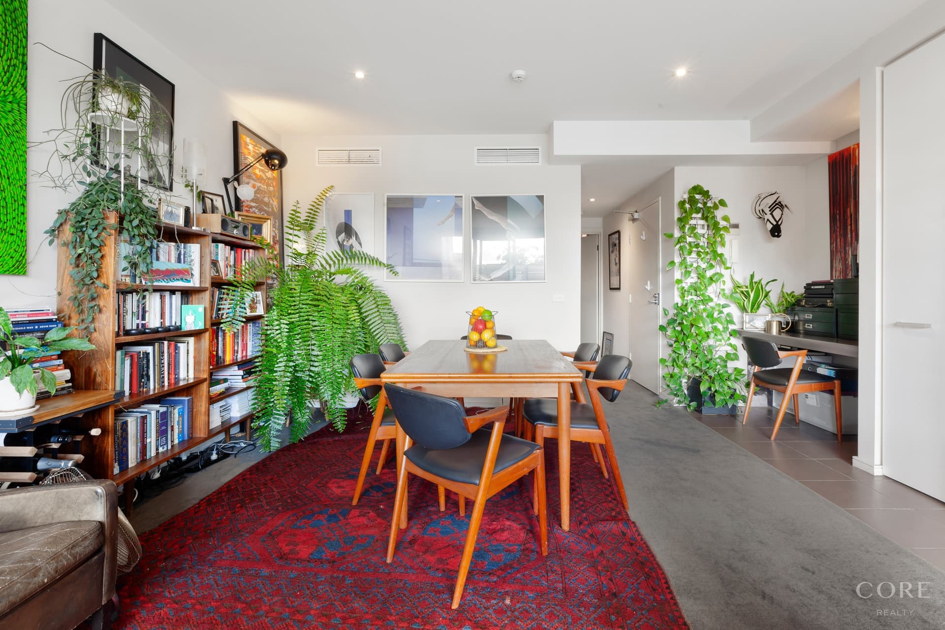 4/24 Byron Street, North Melbourne - Image 1