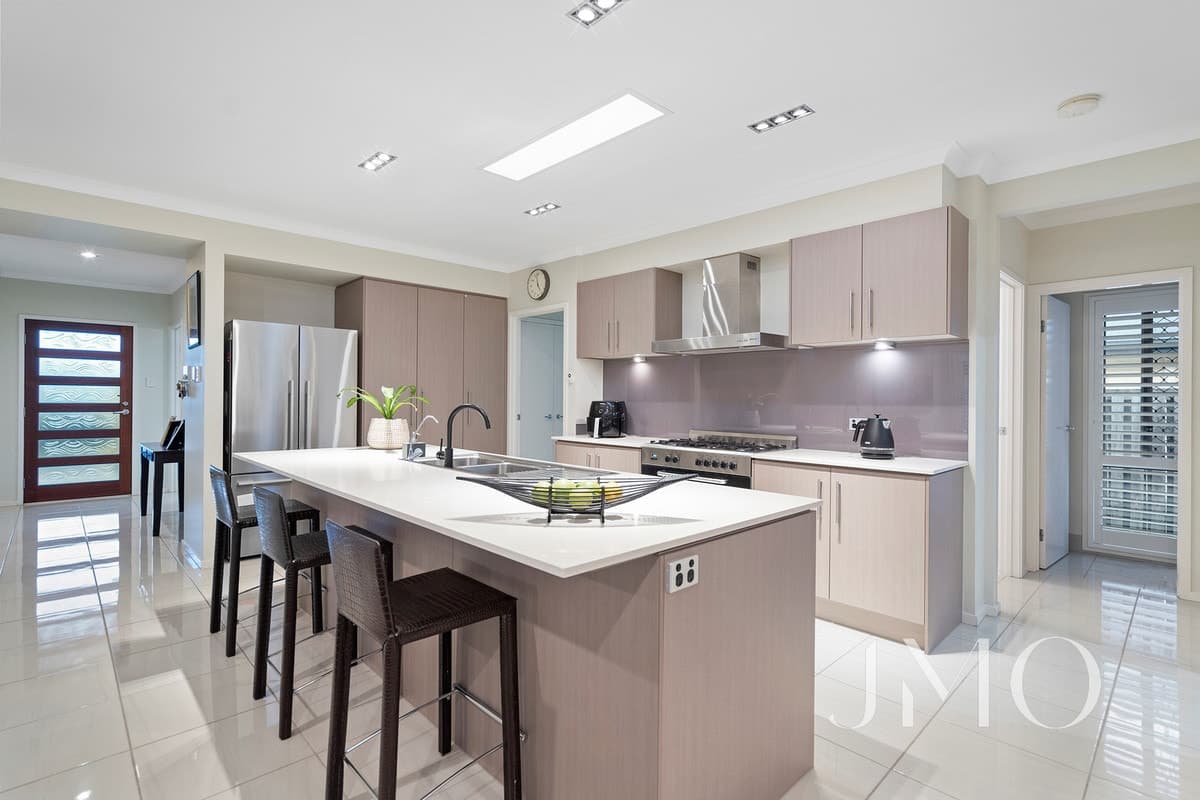 12 Bloomfield Court, Ormeau, Ormeau - Thumbnail 2