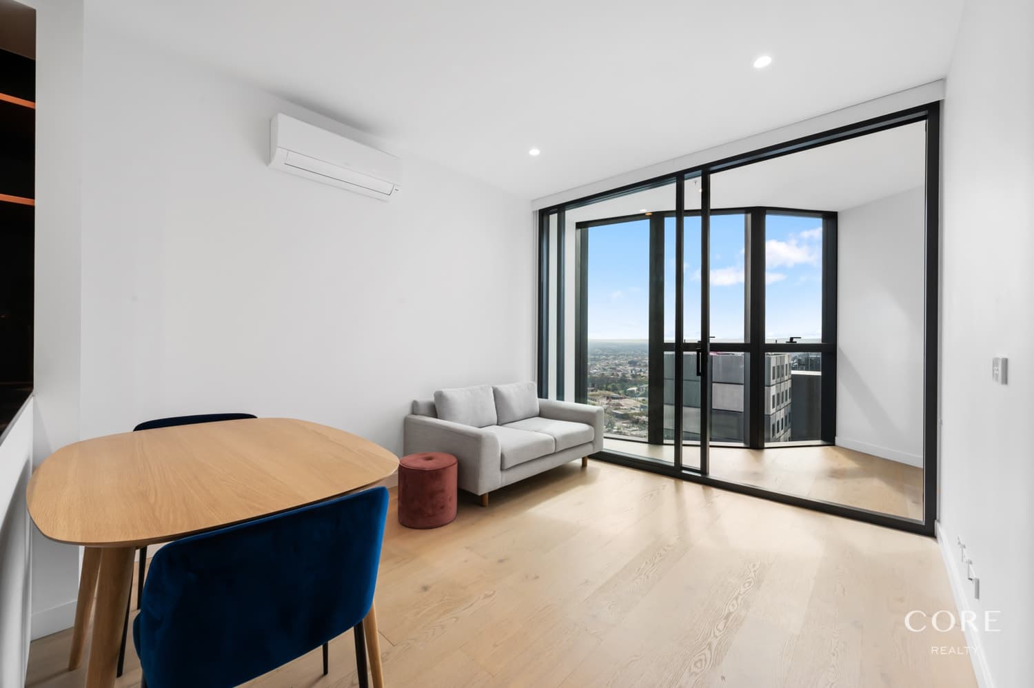 5012/228 La Trobe  Street, Melbourne - Thumbnail 3