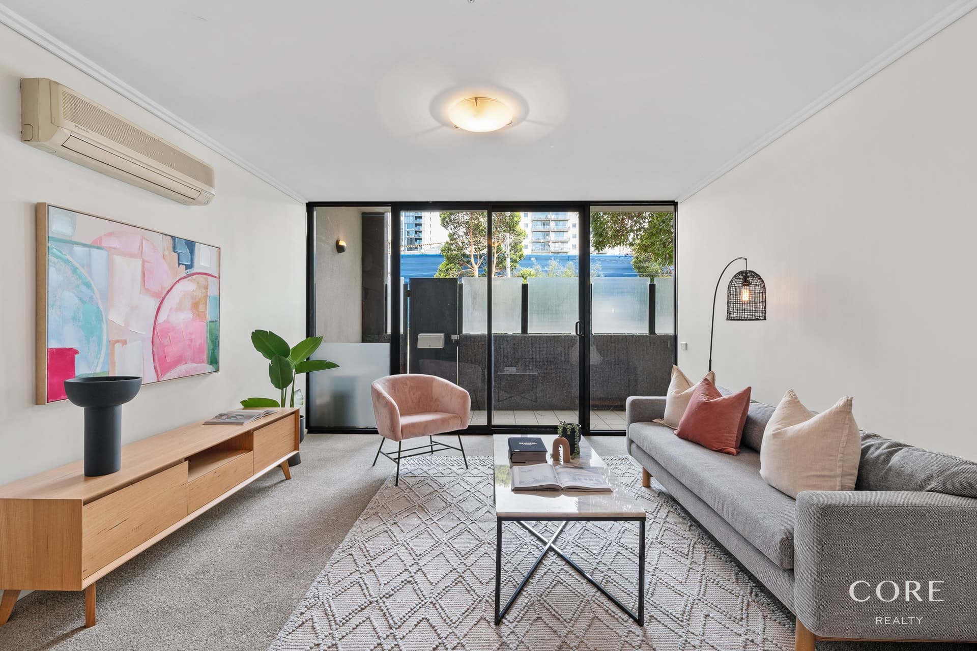 6/38 Bank Street, South Melbourne - Thumbnail 2