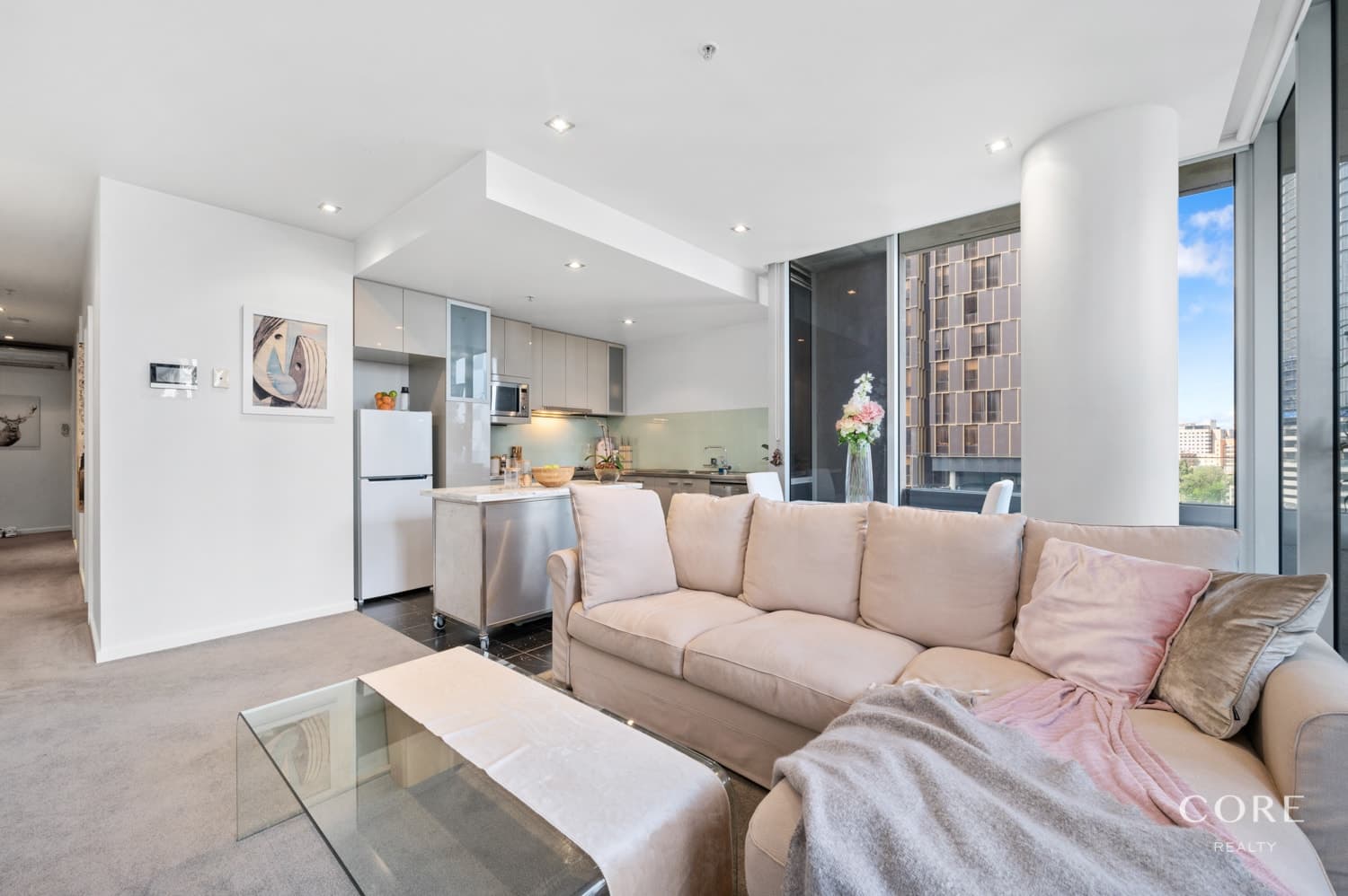 1111/68 La Trobe Street, Melbourne - Thumbnail 2