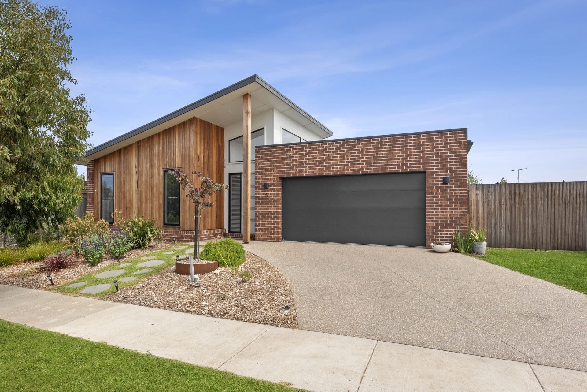 5 Cremona Street, Ocean Grove VIC, Ocean Grove - Thumbnail 2