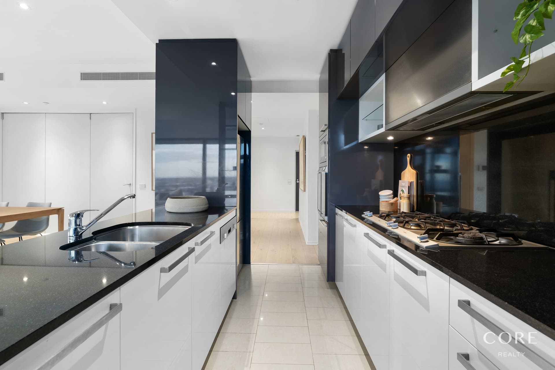 4911/7 Riverside Quay, Southbank - Thumbnail 4
