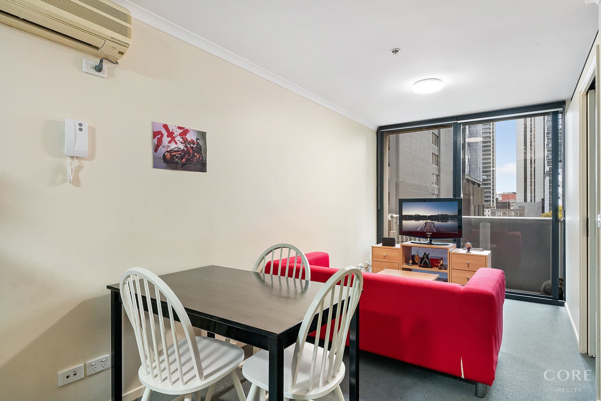 928/139 Lonsdale Street, Melbourne - Thumbnail 2