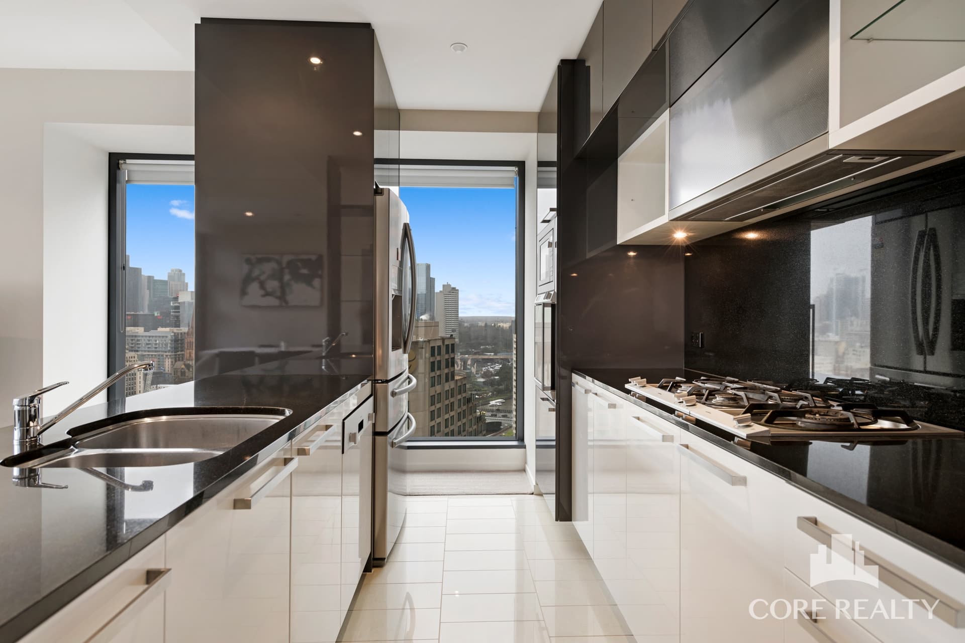2605/7 Riverside Quay, Southbank - Thumbnail 2