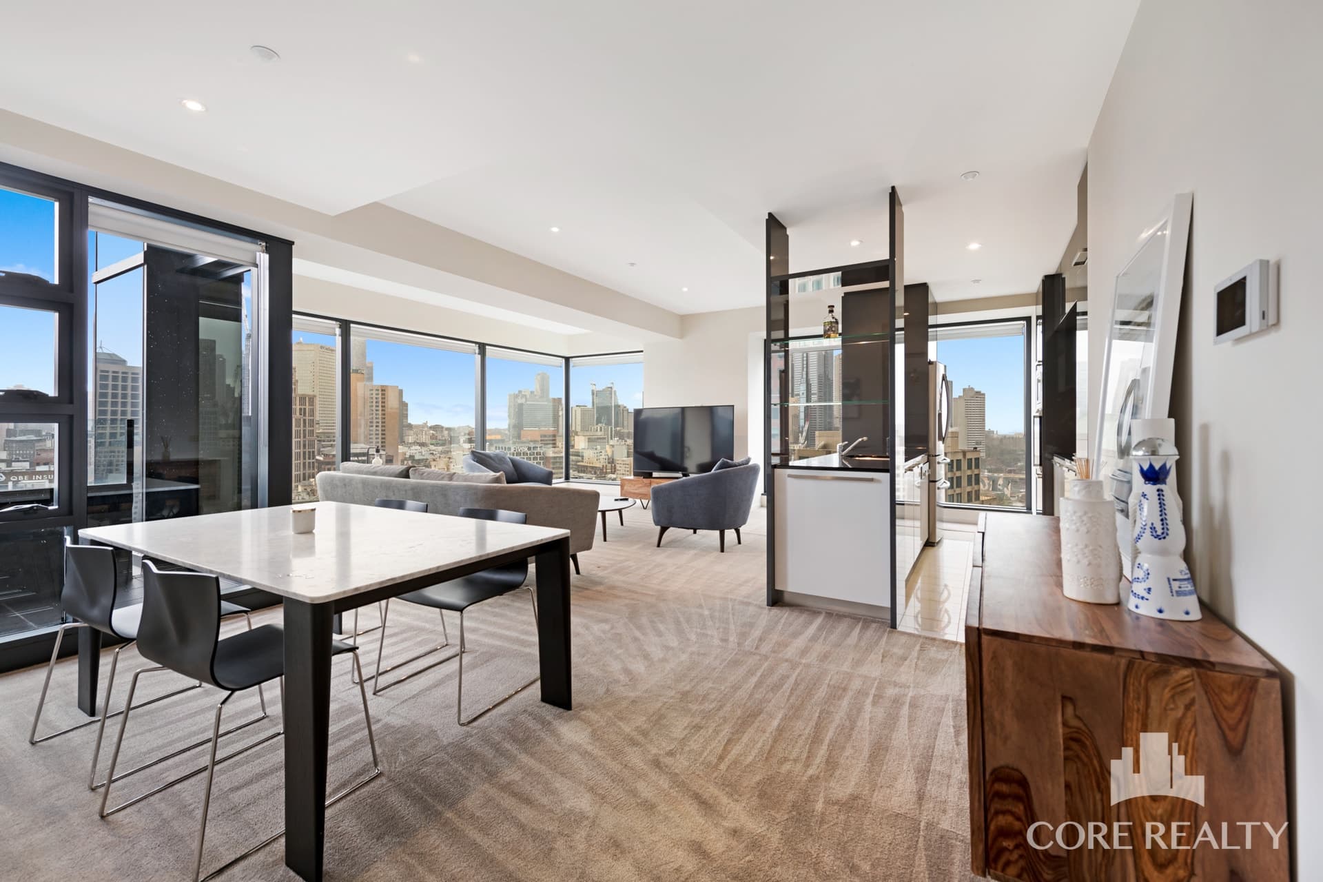 2605/7 Riverside Quay, Southbank - Thumbnail 3