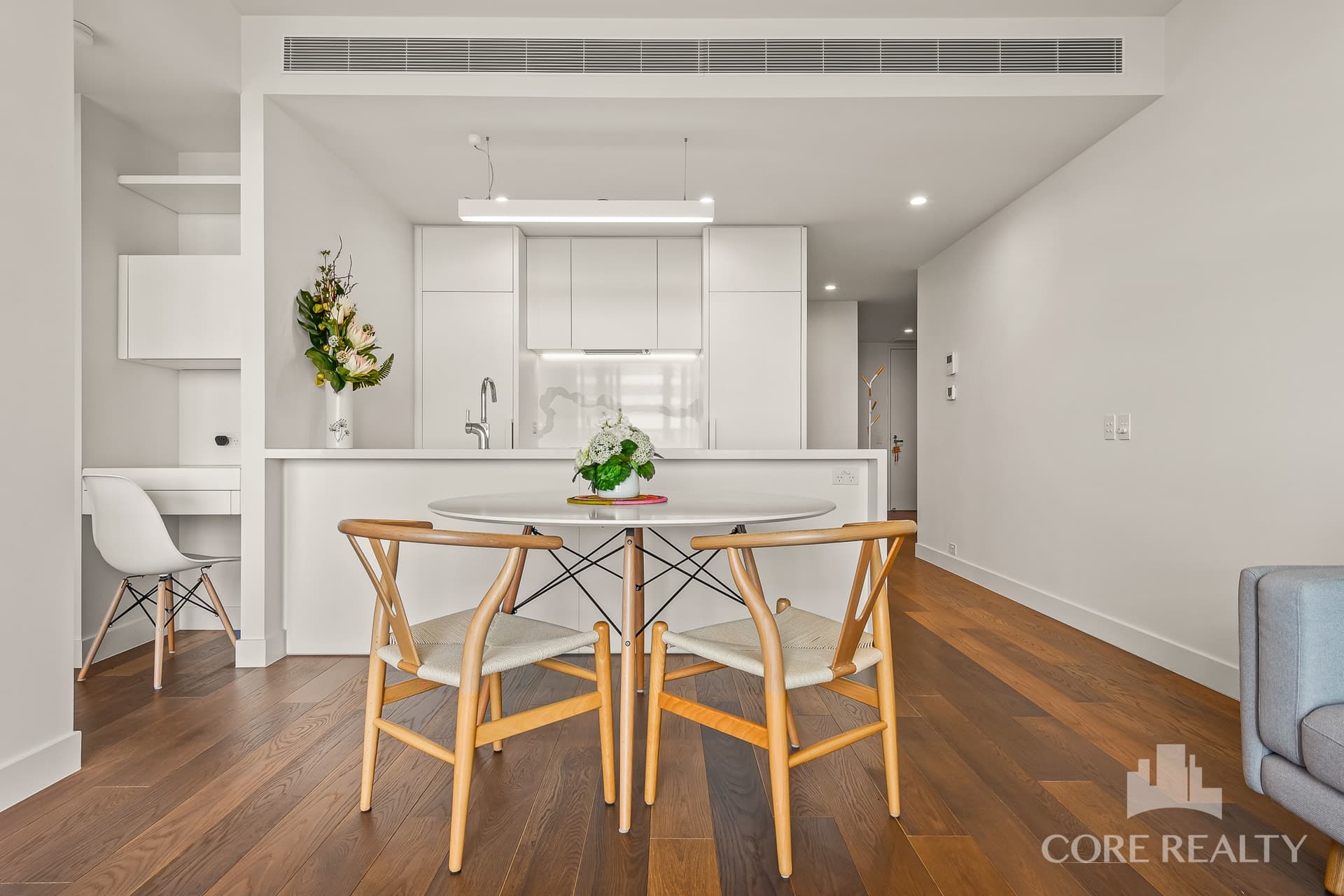 1718/555 St Kilda  Road, Melbourne - Thumbnail 2