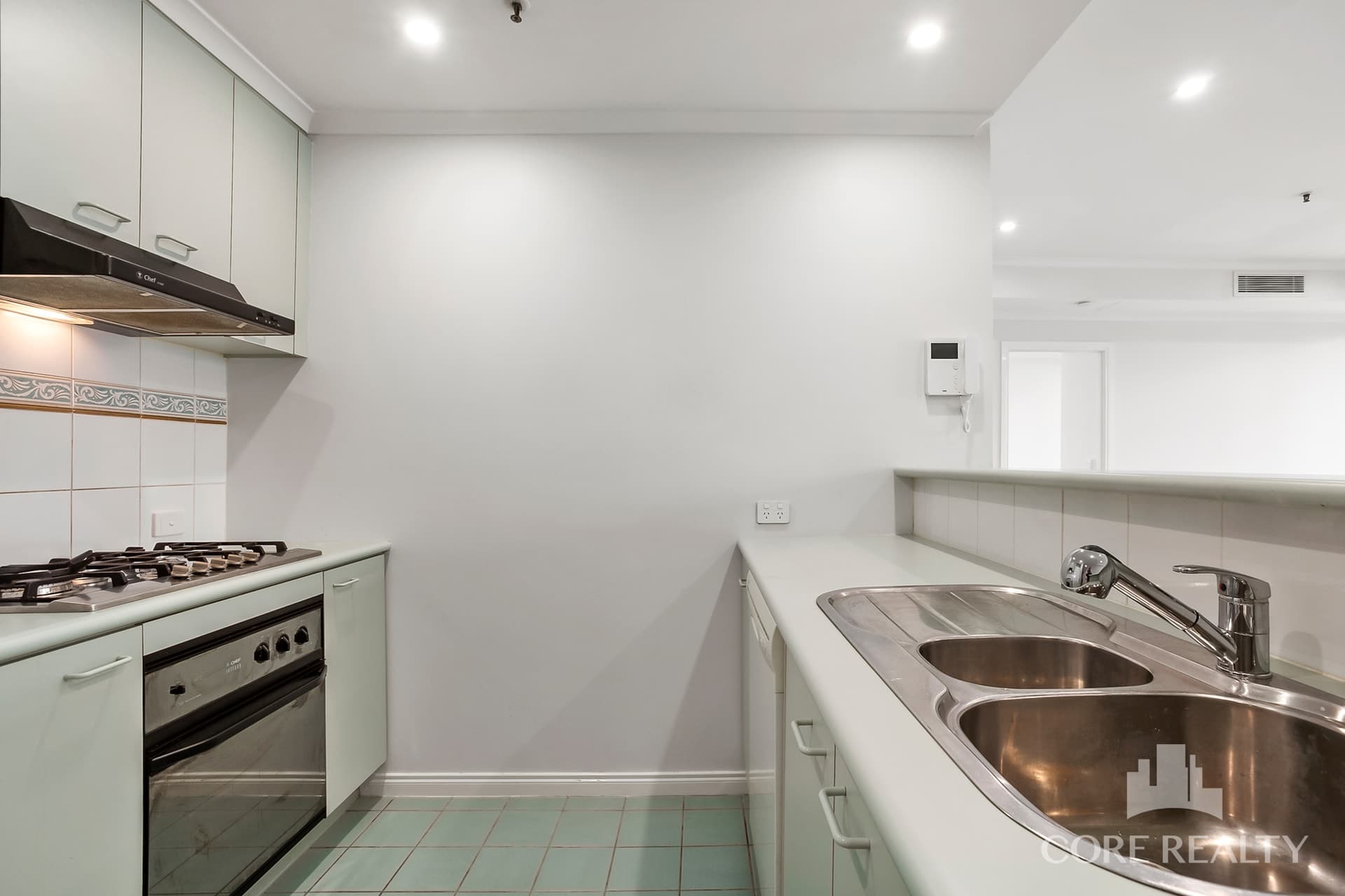 1807/83 Queensbridge Street, Southbank - Thumbnail 3