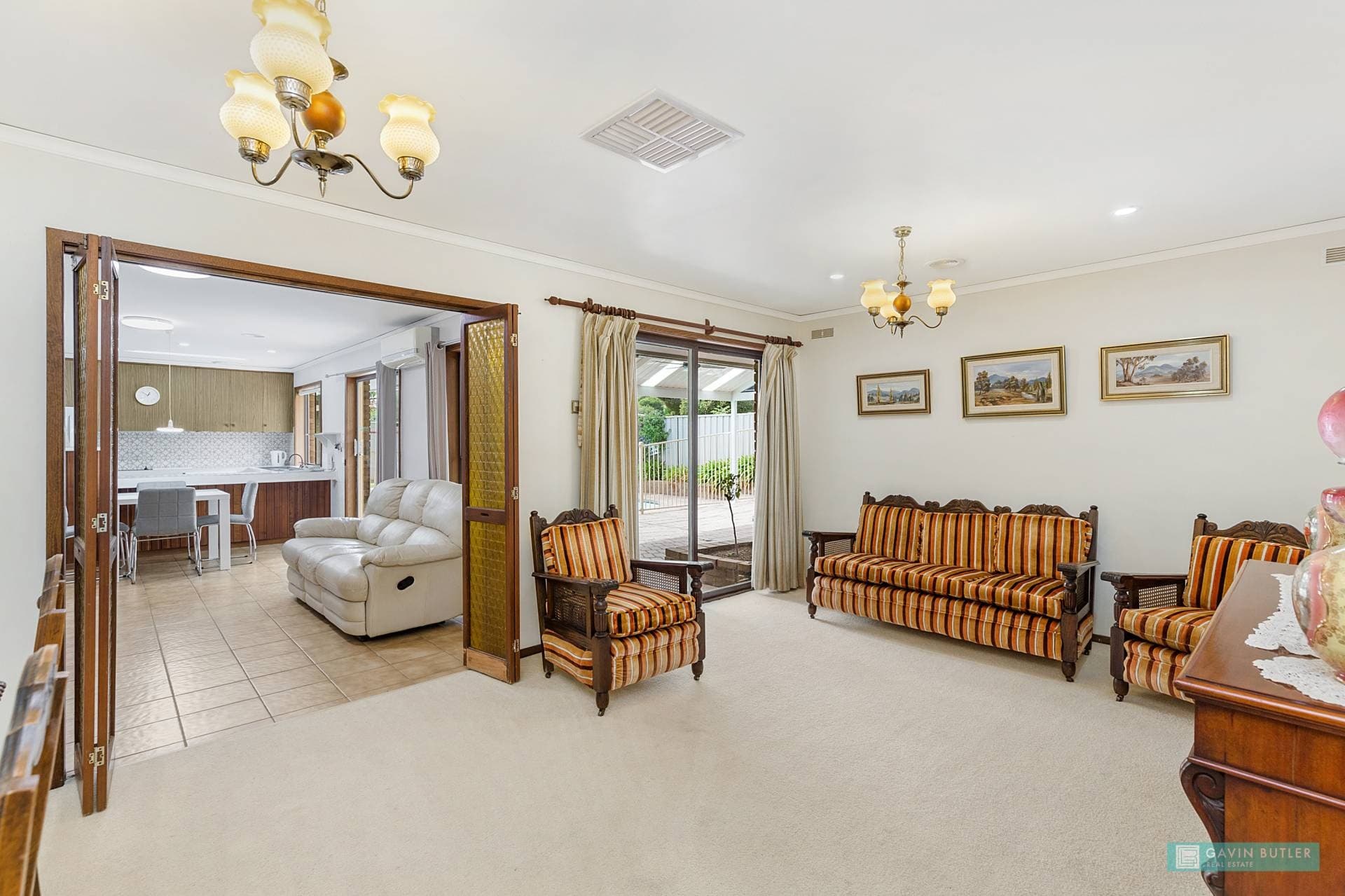 11 Amaroo Cres, Strathdale, VIC, Strathdale - Thumbnail 2