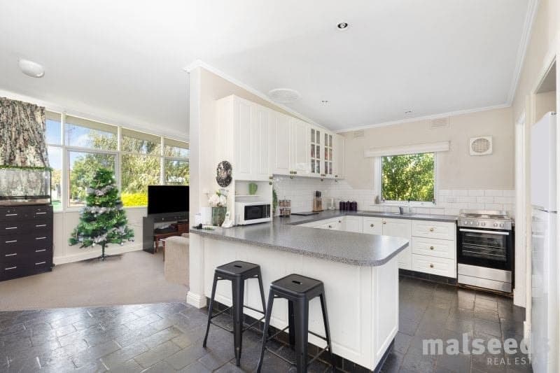 1 Degaris Street Millicent SA, Millicent - Thumbnail 3