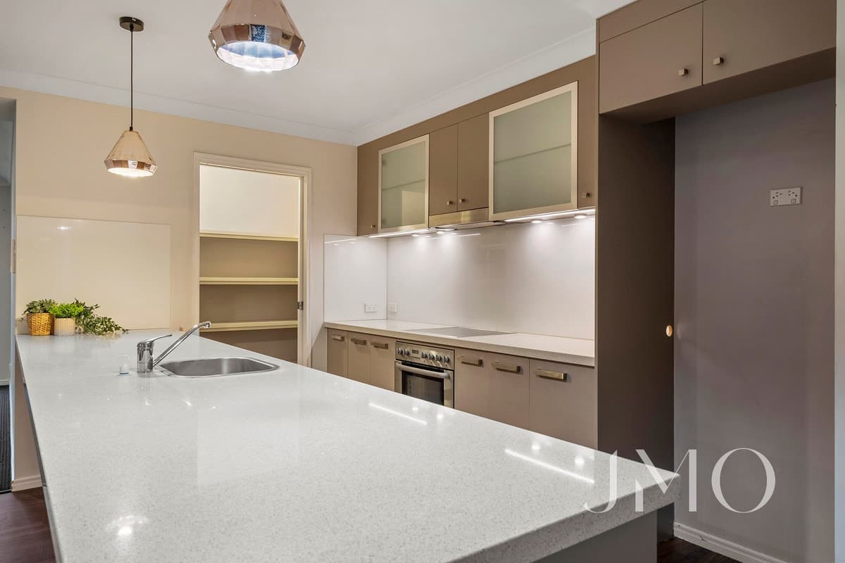 15 Pincally Crescent, Ormeau, Ormeau - Thumbnail 2