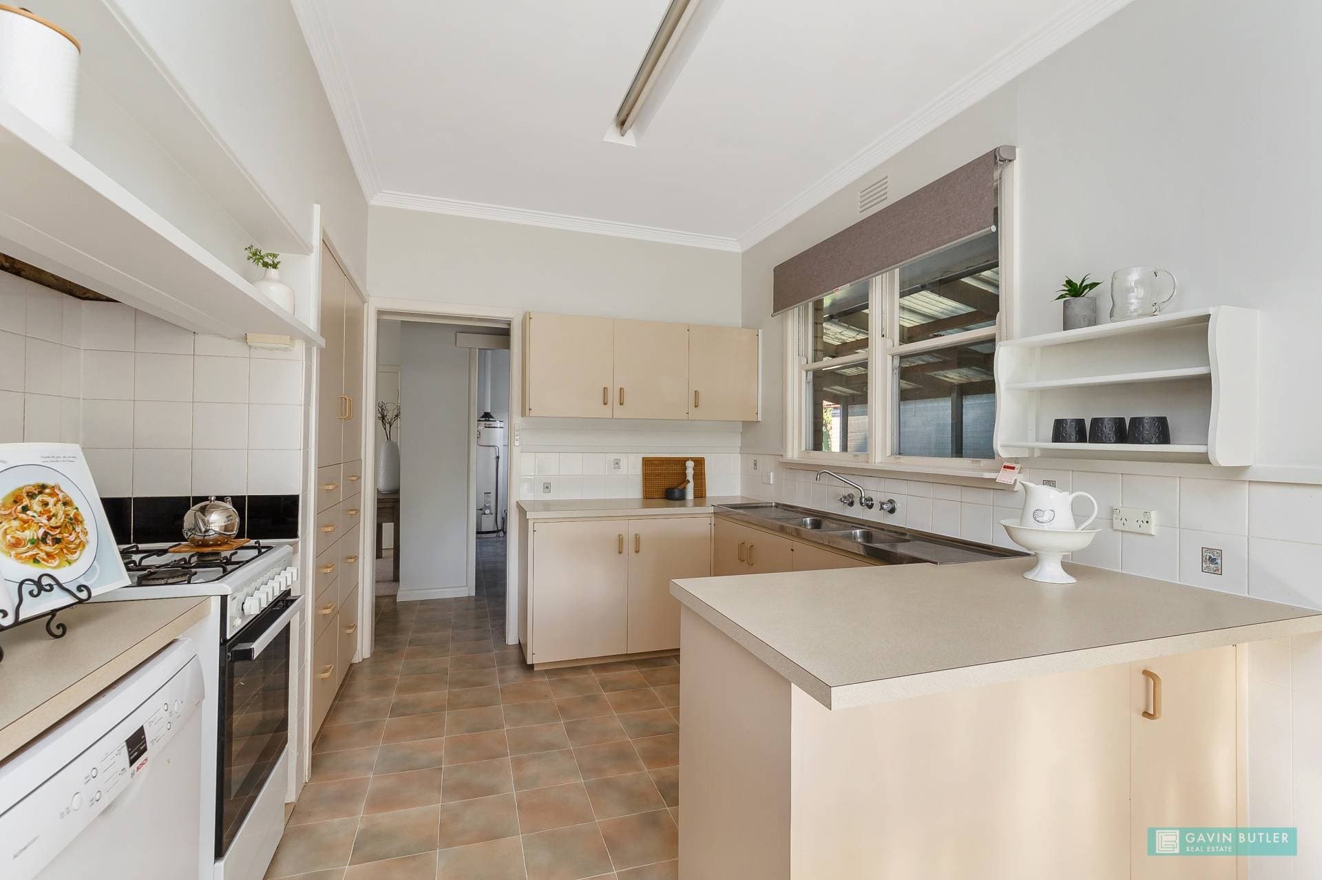 63 Curtin St, Flora Hill, VIC, Flora Hill - Thumbnail 3