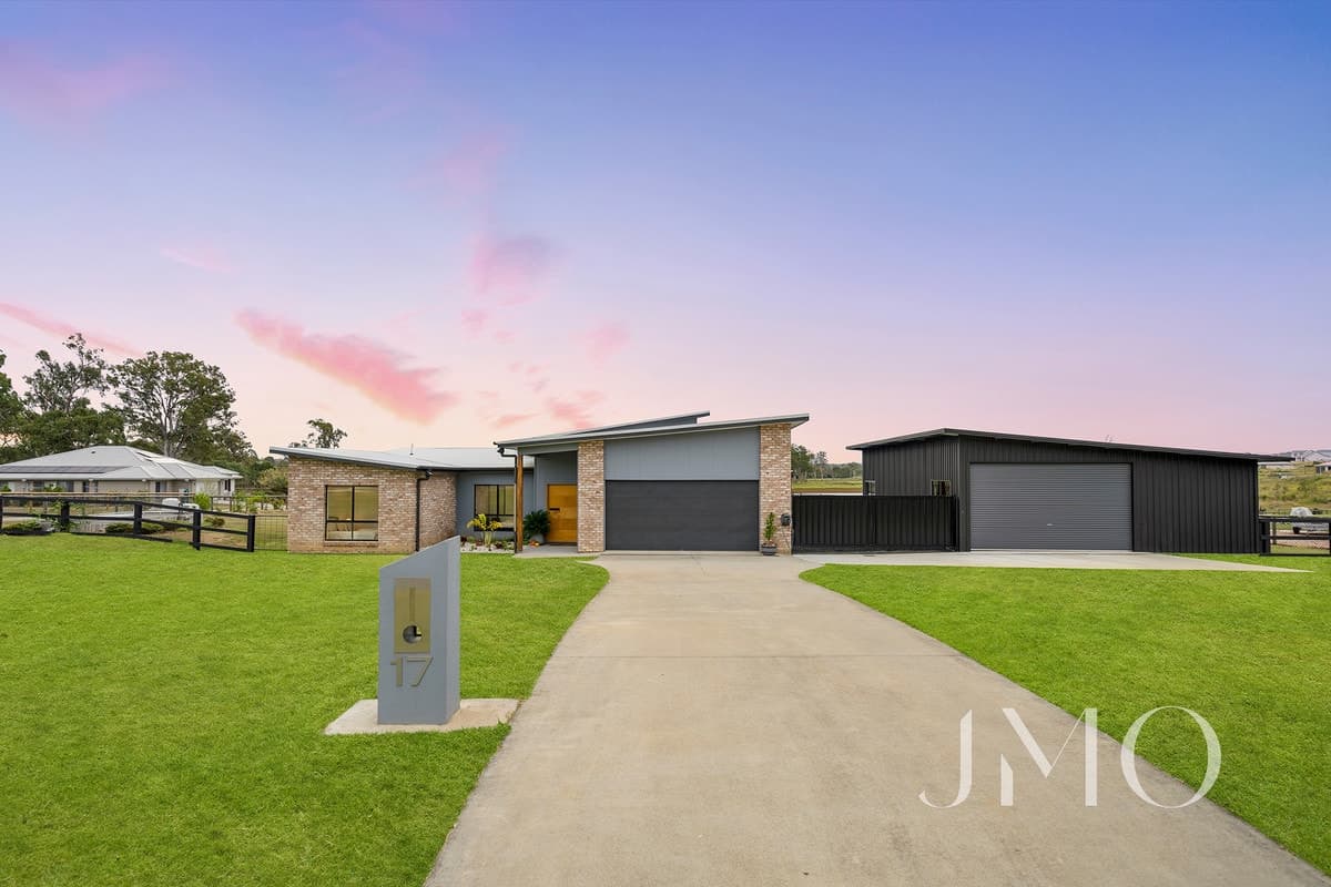 17-19 Mount Vista Place, Tamborine, Tamborine - Thumbnail 2