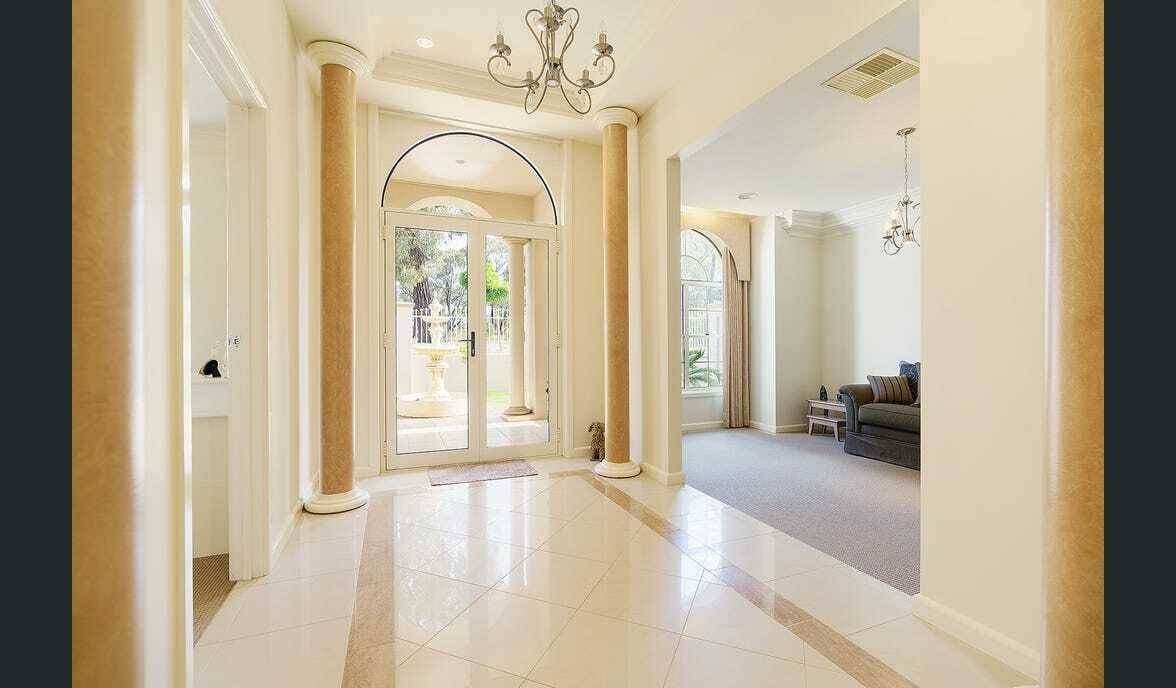 8 Londey St, Kangaroo Flat, VIC, Kangaroo Flat - Thumbnail 2