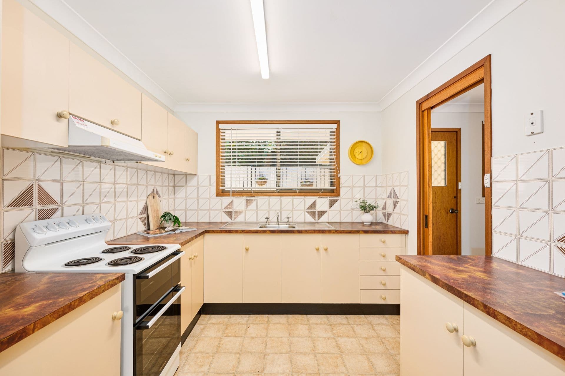 2/27 Hamlyn Drive Port Macquarie NSW, Port Macquarie - Thumbnail 5