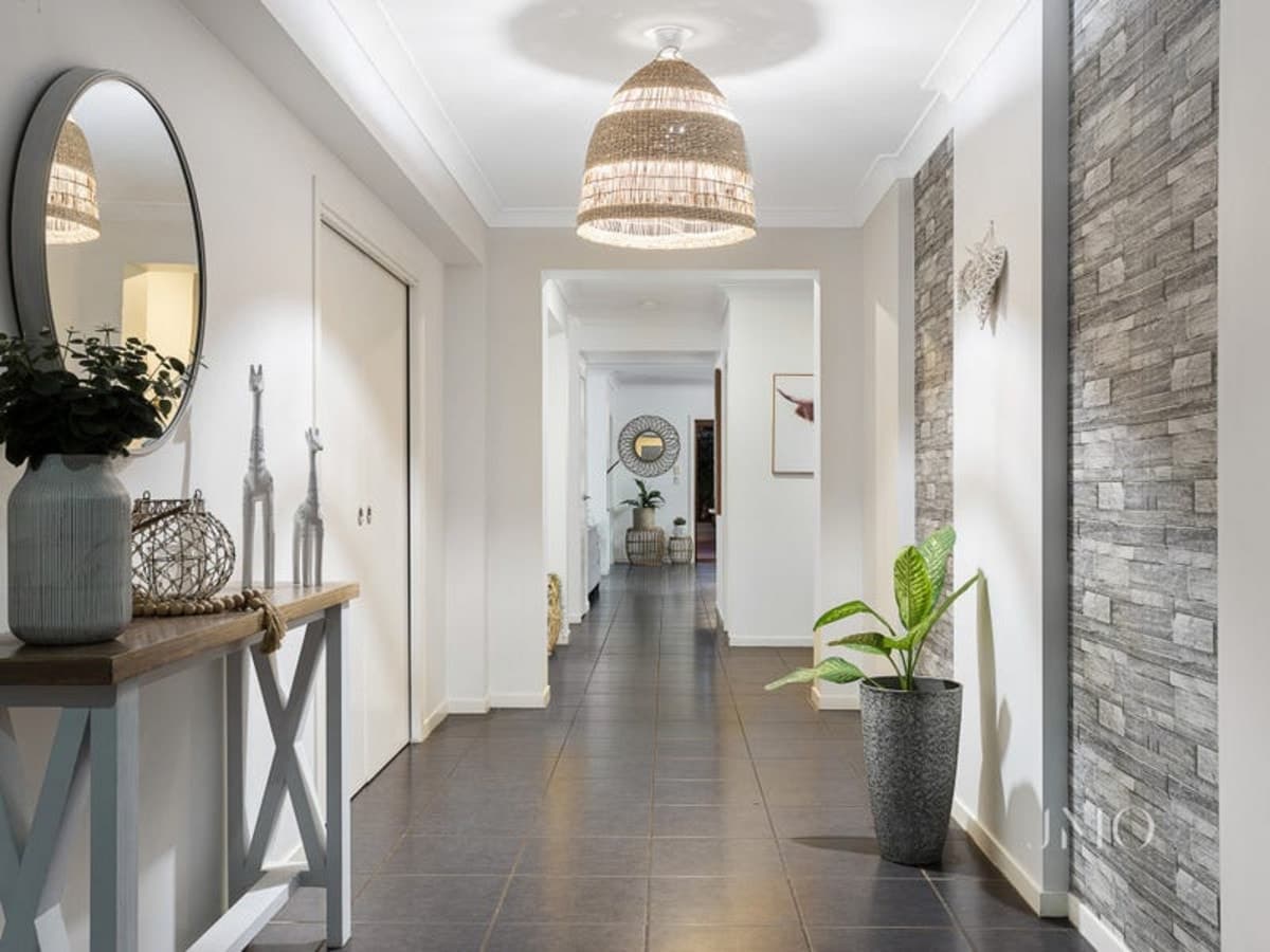22 Olivevale Street, ORMEAU, Ormeau - Thumbnail 2