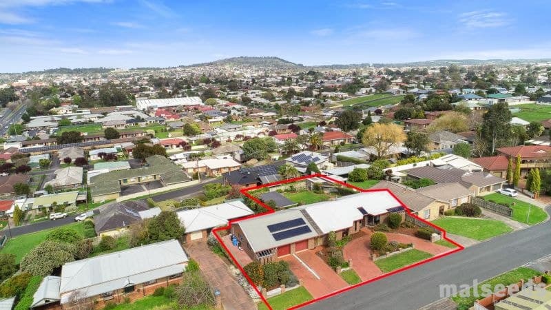 12 Tallarook Court Mount Gambier SA, Mount Gambier - Thumbnail 2