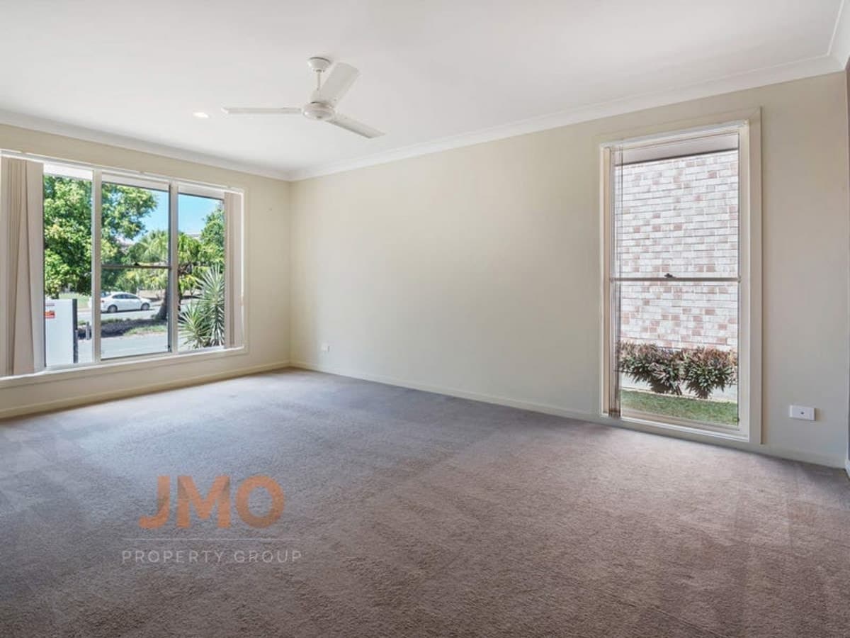 10 Trillers Avenue, COOMERA, Coomera - Thumbnail 3