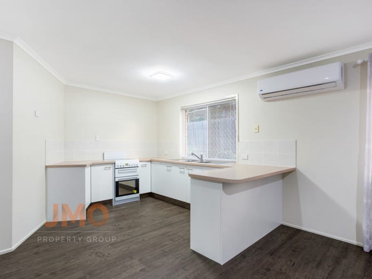 14 Melnik Drive, LOGANLEA, Loganlea - Thumbnail 3