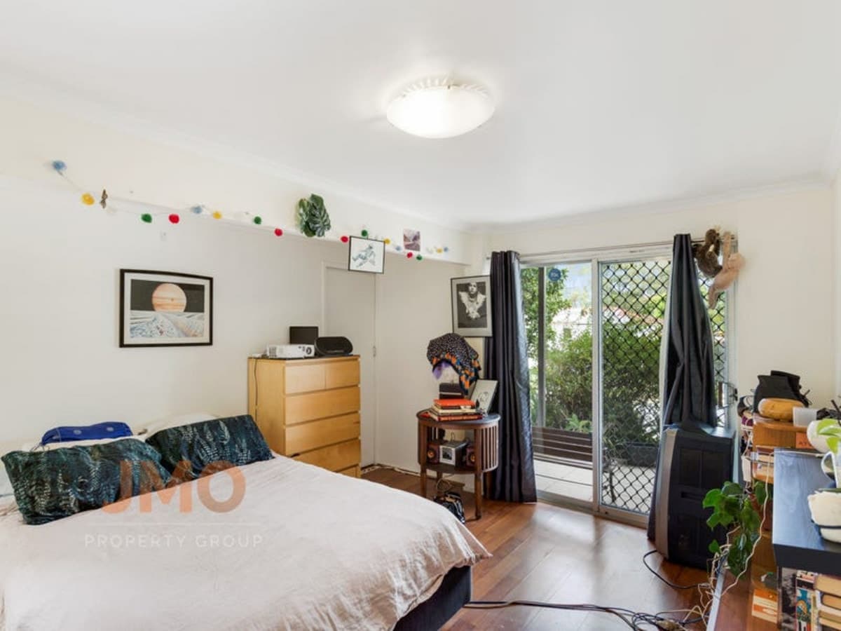 15 Gayle Street, SOUTHPORT, Southport - Thumbnail 2