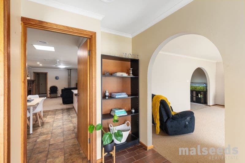 6 Eltolla Court Mount Gambier SA, Mount Gambier - Thumbnail 4
