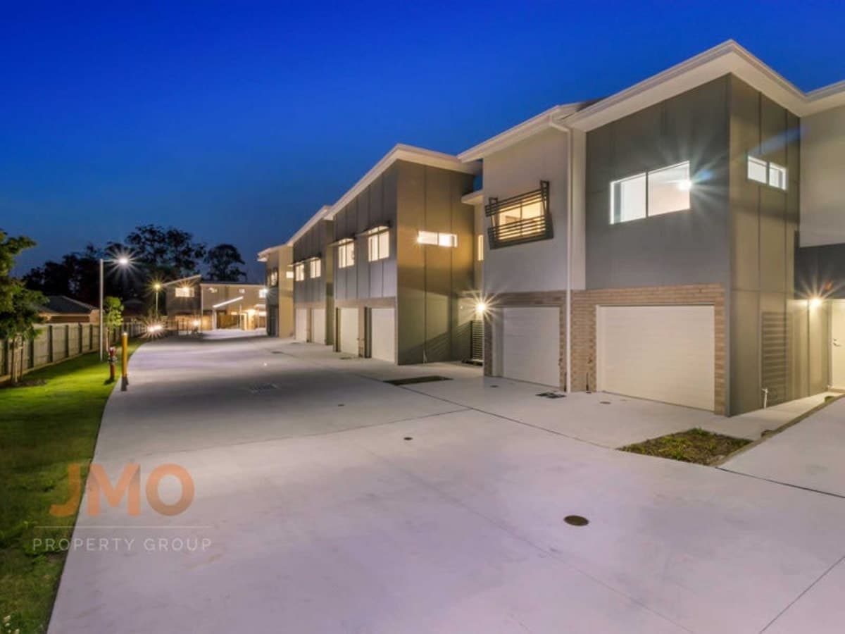 11 Thistledome Street, MORAYFIELD, Morayfield - Thumbnail 2