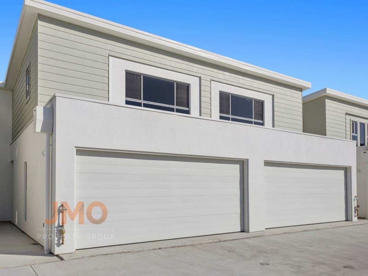 12/1 Terence Drive, OXENFORD, Oxenford - Image 1
