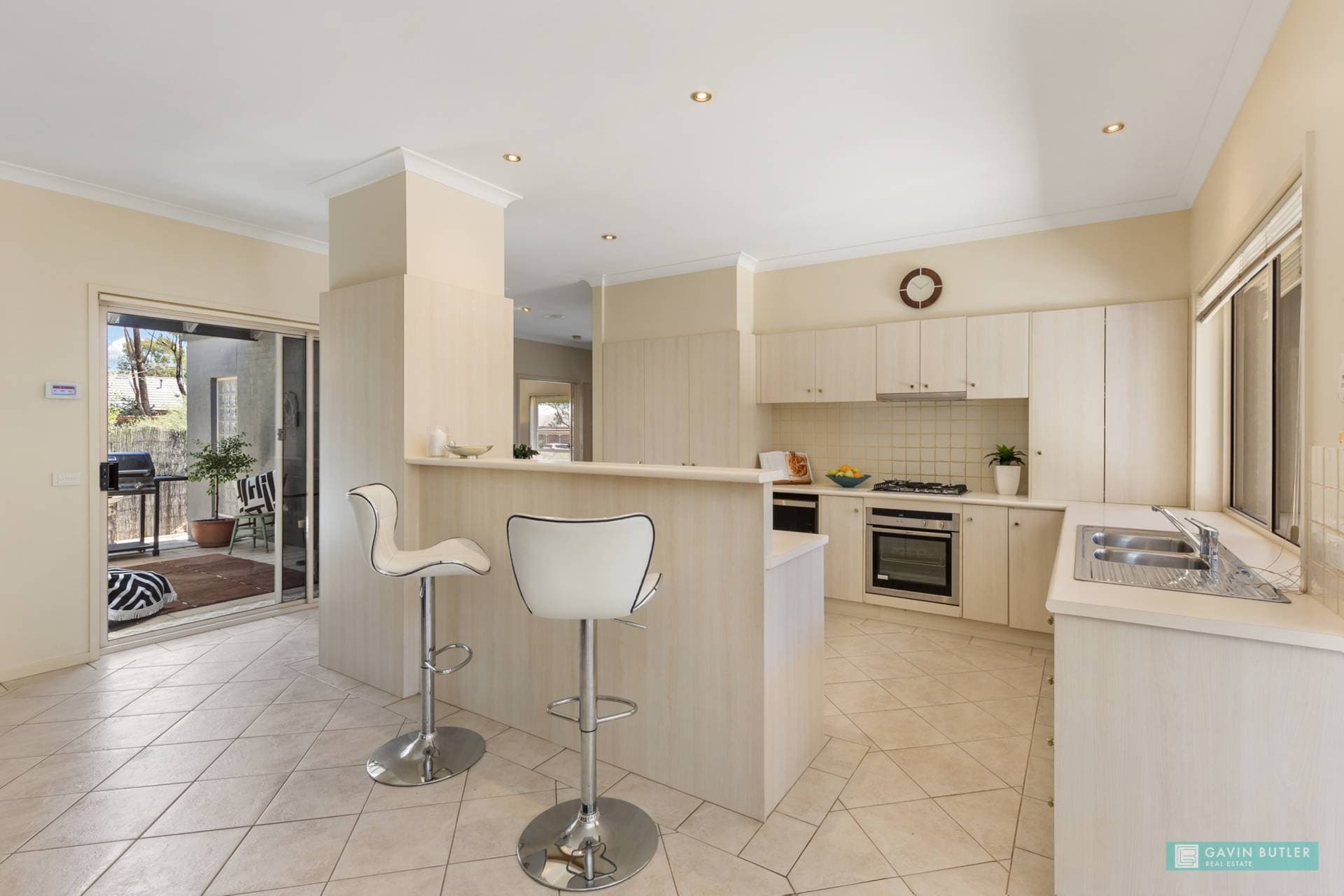 6 Wildwood Dr, Strathdale, VIC, Strathdale - Thumbnail 3