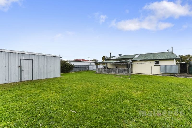 11 Bowering Street Millicent SA, Millicent - Thumbnail 4