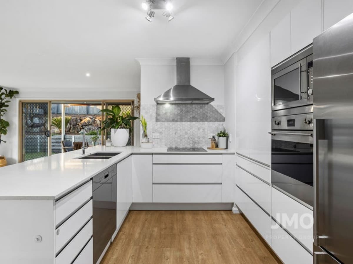 24 Geranium Street, ORMEAU, Ormeau - Thumbnail 2
