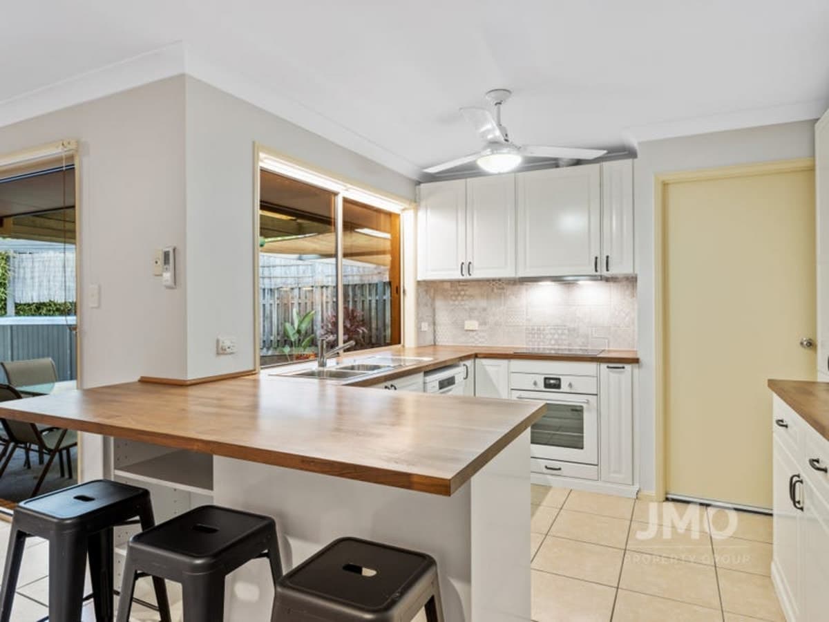 3 Dahlia Crescent, ORMEAU, Ormeau - Thumbnail 3