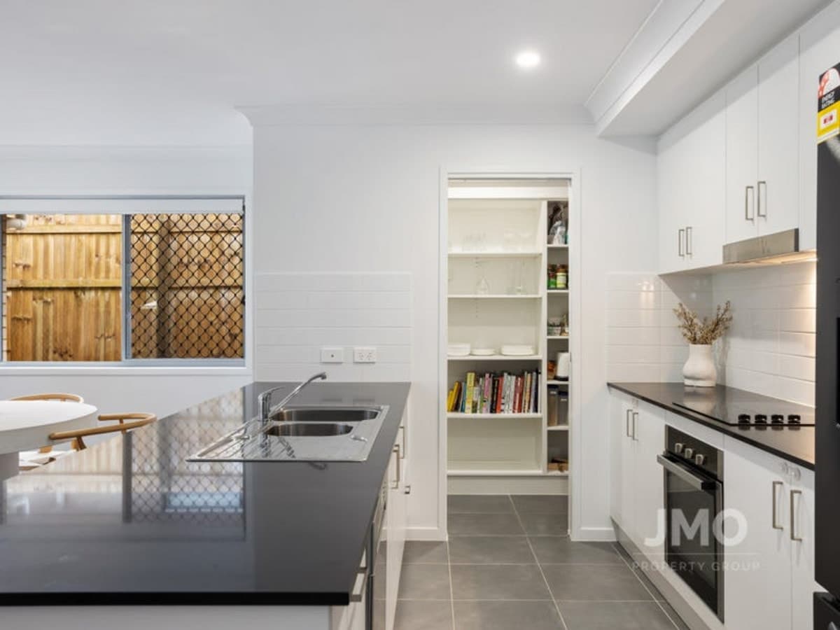 11 Boydaw Road, ORMEAU, Ormeau - Thumbnail 3