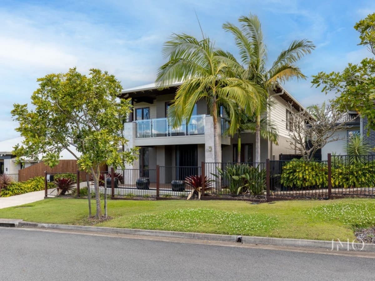 14 Elvire Street, ORMEAU HILLS, Ormeau Hills - Thumbnail 3
