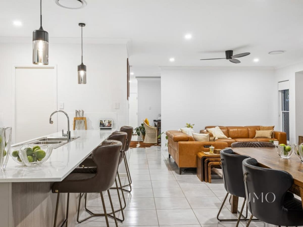 2 Daly Lane, ORMEAU HILLS, Ormeau Hills - Thumbnail 3
