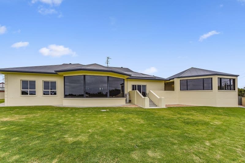 7 Tallarook Court Mount Gambier SA, Mount Gambier - Image 1